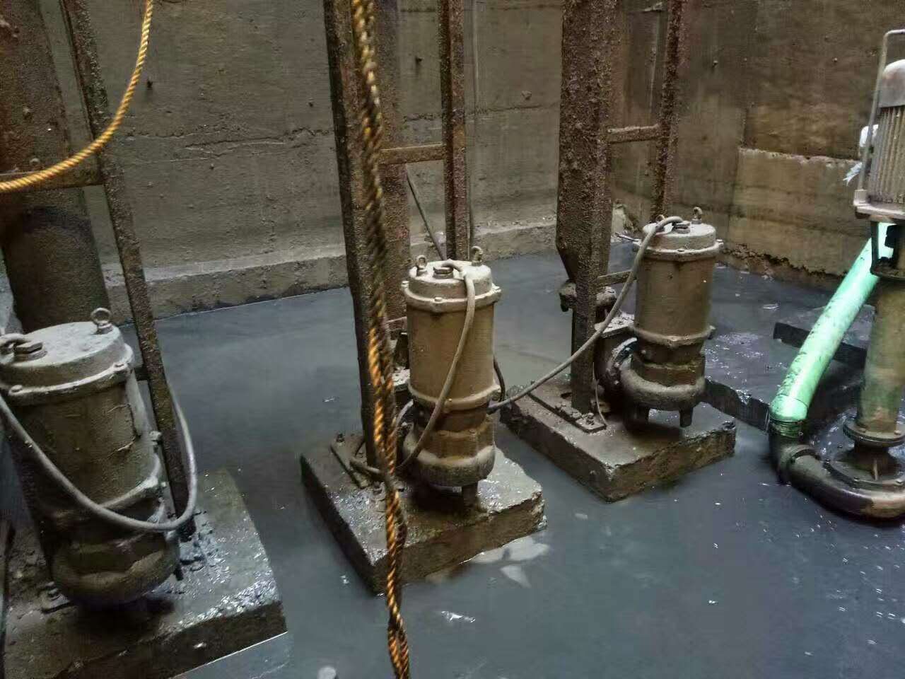 崇义污水池清理